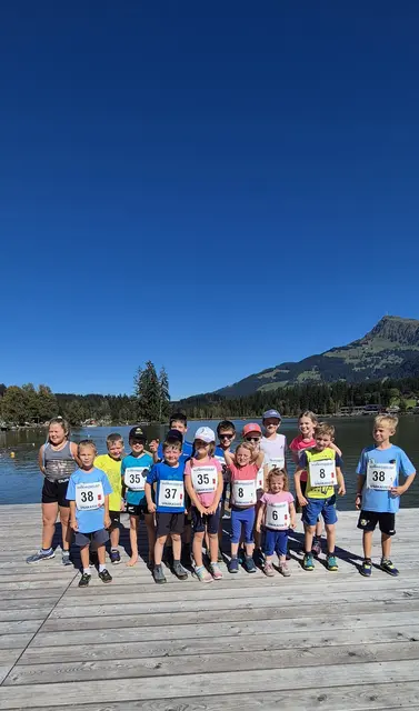 Der Alpenverein Kirchberg unterstützt mit ihren zahlreichen Läuferinnnen und Läufer das Projekt Baustein Peru.  | Foto: AV Kirchberg in Tirol
