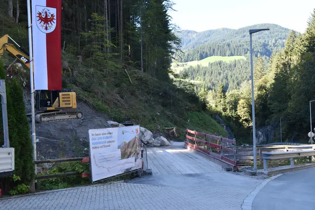 Die Bauarbeiten für den neuen Radweg zwischen Oberau und Mühltal sind voll im Gange. | Foto: Barbara Fluckinger