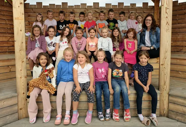 2025 Volksschule Großweikersdorf, 1a. mit Klassenlehrerin Carina Sulzer. | Foto: Christian Nowotny