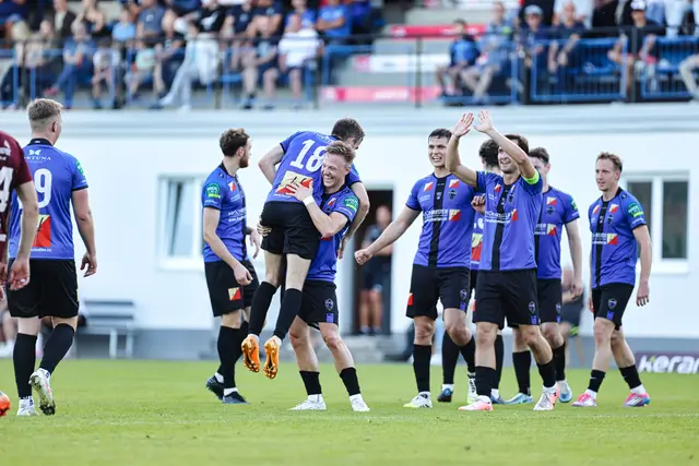 Jubeltraube: Bad Leonfelden legte im Heimspiel gegen Micheldorf einen Dreier nach und ist nun Zweiter in der OÖ Liga. | Foto: Reischl
