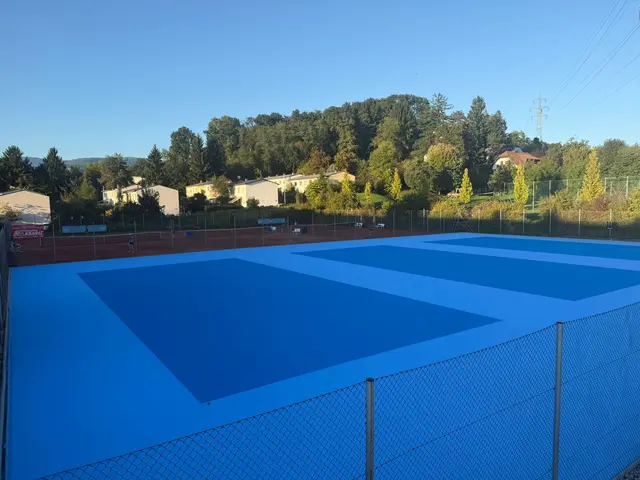 Ein erster Blick auf die drei neuen Hartplätze in Andritz.  | Foto: Hochstrasser