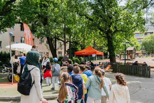 Der Christine-Busta-Park soll umgestaltet werden. Was sich Anrainerinnen und Anrainer vom neuen Park wünschen, soll in einer Ausstellung präsentiert werden.  | Foto: Daniel Dutkowski