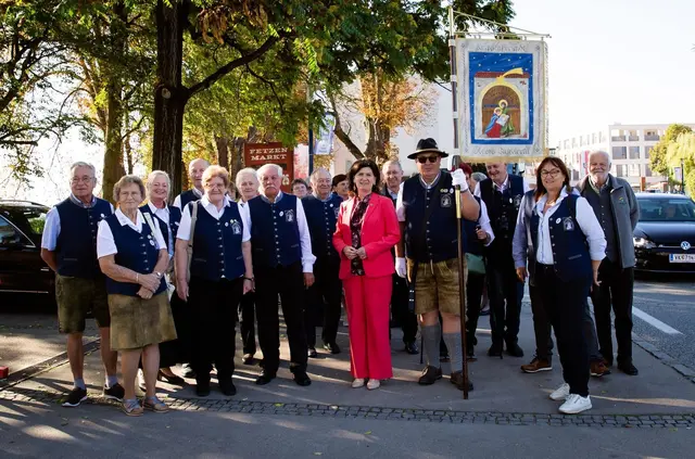 Die Krippenfreunde aus dem Burgenland nahmen an der österreichischen Krippenwallfahrt in St. Andrä teil. | Foto: Elisabeta Mirion
