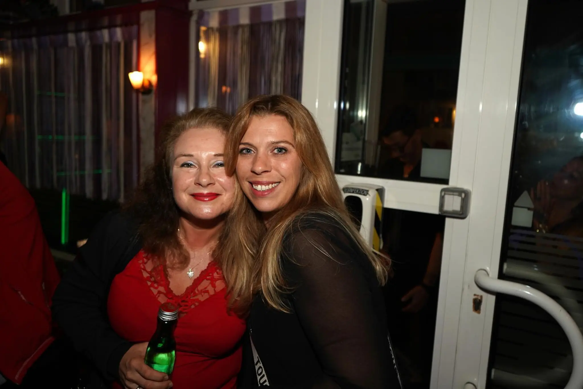 Ersatzprogramm-im-Caf-Pavillon-sorgte-f-r-beste-Stimmung