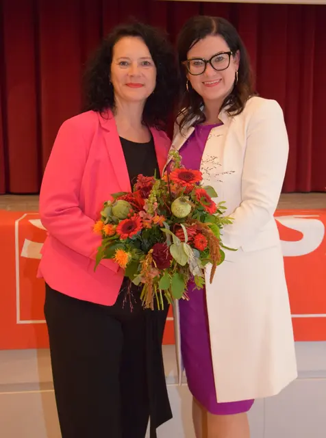 Auch die SPÖ-Bezirksfrauenvorsitzende Claudia Musil einhellig in ihrem Amt bestätigt.. | Foto: SPÖ