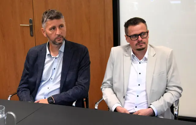 Andreas Fagschlunger und Daniel Happ ( beide Raiffeisen Bank Tirol Mitte West) | Foto: Schwaighofer