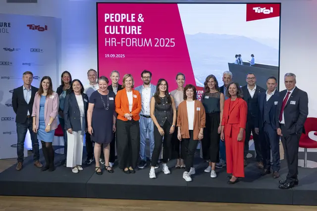 Das „People &amp; Culture HR-Forum Tirol 2025“ ist eine einzigartige Plattform, um sich zu vernetzen und persönlich mit Experten sowie Kollegen auszutauschen. Die Votragenden reichen von erfahrenen Führungskräften über Vielfaltserxperten bis hin zu Unternehmensberatern. | Foto: Standortagentur Tirol