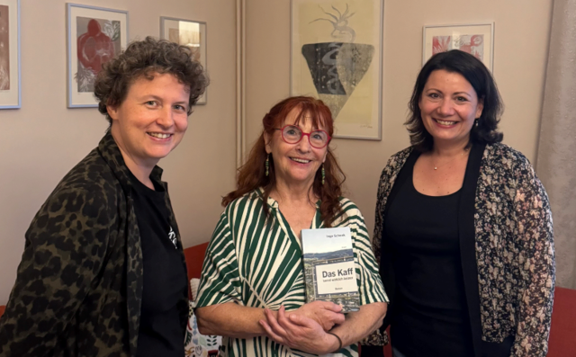 Eröffnung von Caro Coaching in Peggau: Lesung und Vernissage begeistern die Besucherinnen und Besucher. | Foto:  Caroline Oswald-Fleck