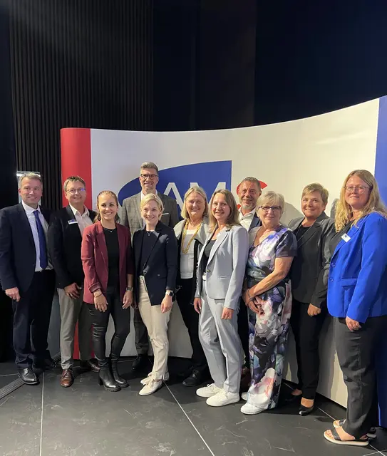 Johannes Kopf, Ernst Kornfeld, Christina Glocknitzer, Hans-Peter Schöll, Bettina Dorfer-Pauschenwein, Helene Sengstbratl, Marlene Rottenschlager, Markus Plattner, Renate Graf, Bianca Piller und Karin Steiner. | Foto: AMS