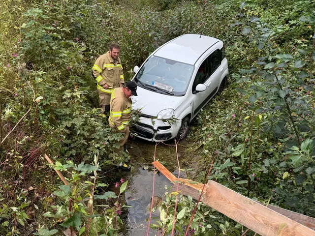 Die Lenkerin wurde durch den Crash leicht verletzt. | Foto: Foto: Zoom-Tirol