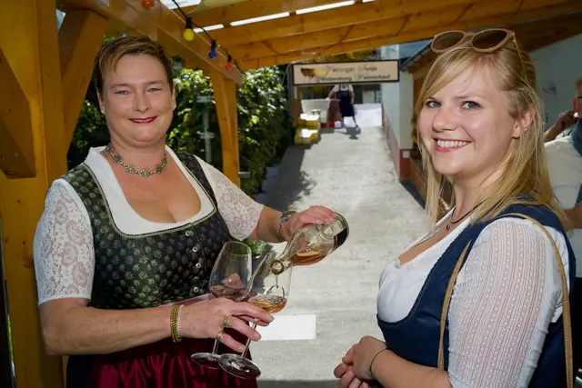 Sonja Weninger mit Fotografin Carina Walter.