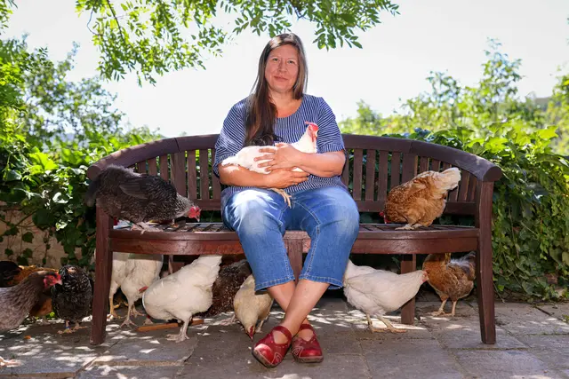 Astrid Drapela liest „Es war einmal das Huhn“ bzw. „Ich wollt ich hätt ein Huhn“. | Foto: Martin Wacht