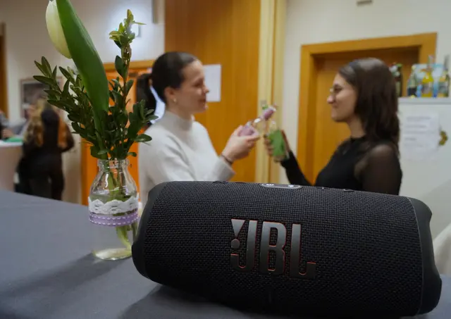 Musik, Getränke und Snacks gibts an unserer Seidlbar | Foto: Marion Priglinger