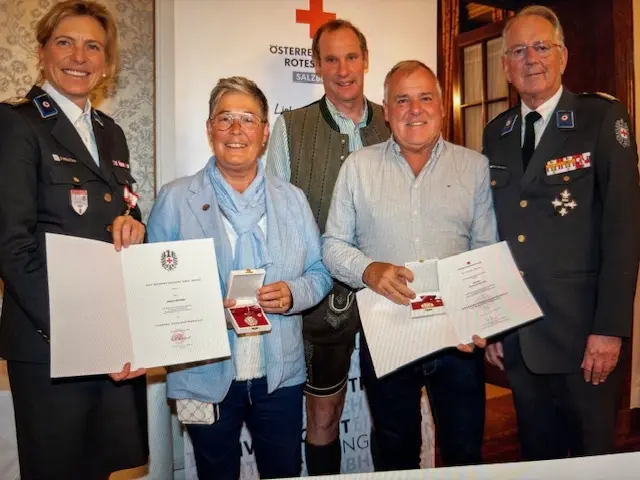 v.l.: Landesgeschäftsführerin Sabine Tischler, Uschi Pfisterer, Xandi Kreuzberger, Helmut Palzer und Präsident Werner Aufmesser | Foto: Pfisterer