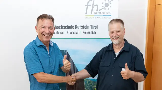 Thomas Madritsch (links) und Projektleiter und Professor Christian Schmid.  | Foto: FH Kufstein Tirol