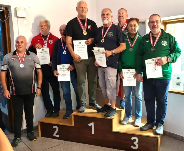 Gerhard Knaus und Hannes Keppl (ganz rechs) erzielten bei den österreichischen Meisterschaften tolle Ergebnisse. | Foto:  Kapfenberger Schützenverein