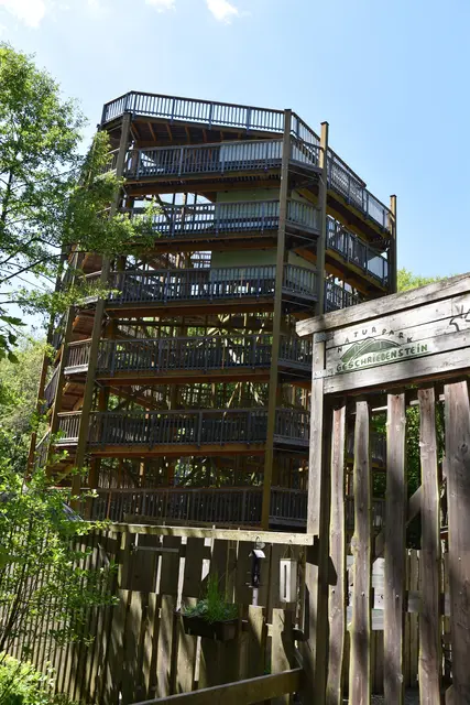 Der ehemalige Vogelturm wird zu einem Kletterturm umfunktioniert. | Foto: Michael Strini