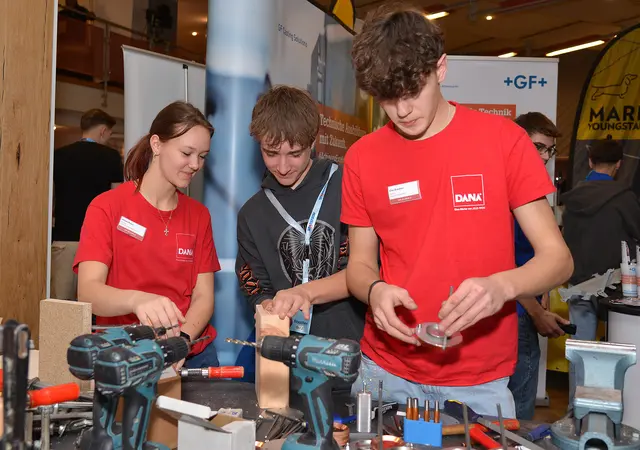 Die Jugendlichen erhalten bei der Messe eine Orientierungshilfe, um den für sie passenden Weg einzuschlagen. | Foto: BuK.li