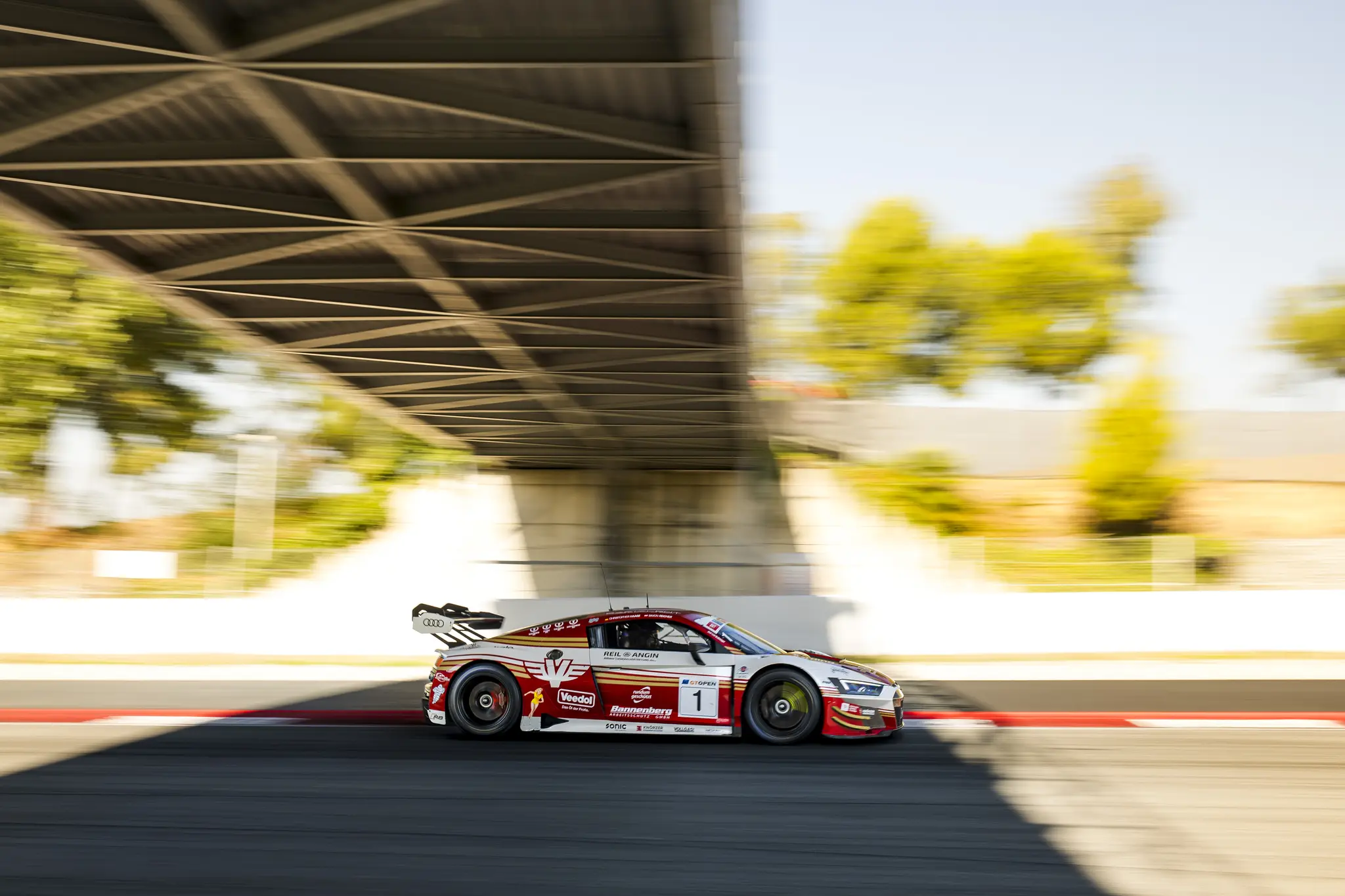 Eastalent-Racing-holt-Podium-in-Barcelona