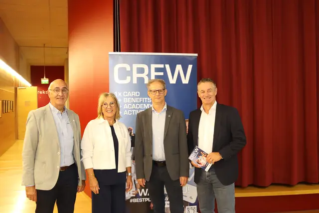 Direktor Andreas Juen, Schulqualitätsmanagerin Daniela Lehmann, Gerhard Kubin (Geschäftsstellenleiter des AMS Landeck) und Thomas Köhle, Geschäftsführer des TVB Paznaun-Ischgl, (v.l.).  | Foto: Elisabeth Zangerl