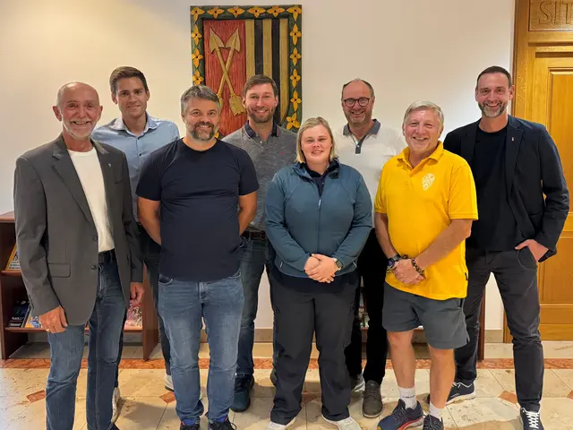 Bgm. Josef Schaden, Vzbgm. Alexander Leutgeb, STR Daniel Ruttinger, gGR Andreas Holzmüller, gGR Sandra Krecek, Paul Schachenhofer Dorf- und Satdterneuerung, Vzbgm. Günther Prinz, STR Thomas Weiss | Foto: Gemeinde