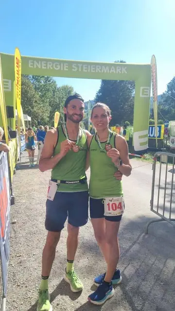Beim Halbmarathon rund um den Stubenbergsee erzielten Nicoleta Pungor und Martin Melchart persönliche Bestzeiten und Altersklassensiege. | Foto: LAC Unlimited