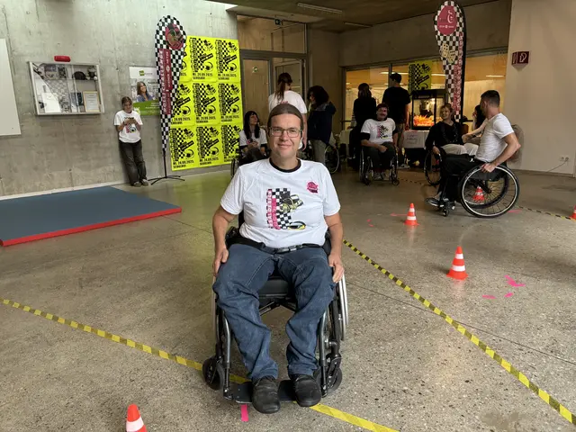 Für Professor Wolfgang Guttmann ist die geschaffene Awareness bei den Jugendlichen viel Wert. | Foto: Nathanael Peterlini/MeinBezirk