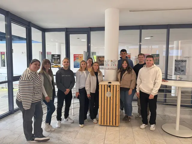 Das Team des Good Bottle-Projekts: Elmedina Hodzic, Paula Nowak, Hannes Löwe Gramage, Marina Belmas, Martha Posch, Alina Belmas, Daniel Schröder, Viktoria Dachs-Wiesinger, Moritz Meyer, Marcel Öller. (v.l.) | Foto: FH OÖ