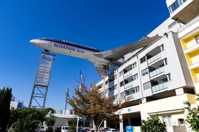 Das Novapark Hotel gibt es bereits seit 30 Jahren. Das runde Jubiläum wurde nun gefeiert. | Foto: Harry Schiffer