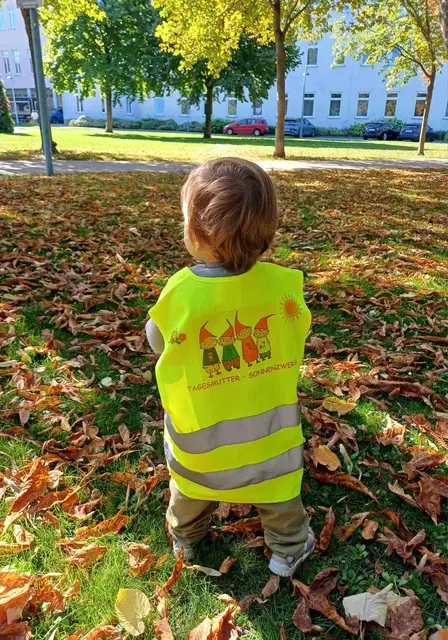 Auch die kleinsten sammeln schon fleißig mit. | Foto: Manuela Trabitsch