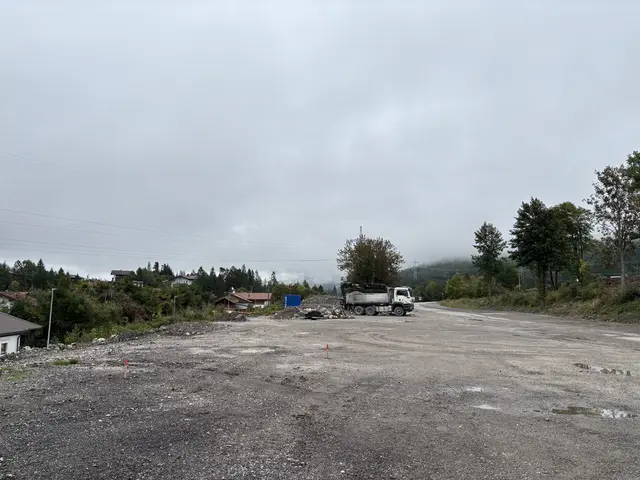 Im Moment schaut es hier noch nicht so wirklich einladend aus, hier werden aber bald neue Häuser entstehen. | Foto: MeinBezirk/Günther Reichel