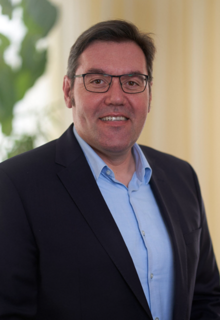 Im Gespräch mit Andreas Hager, Bezirksstellenobmann der Wirtschaftskammer Niederösterreich in Gänserndorf, wurde deutlich, wie sehr die Nahversorgung unter Druck steht – aber auch, welche Chancen Förderungen, Kooperationen und regionaler Zusammenhalt für die Zukunft bieten. | Foto: WKNÖ