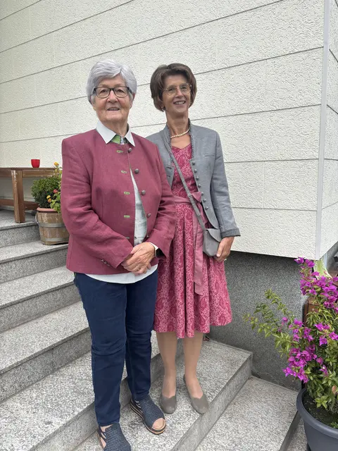 Jubilarin Johanna Ruspeckhofer und Sprengelbetreuerin Ilse Starzer. | Foto: NÖ’s-Senioren - Seitenstetten