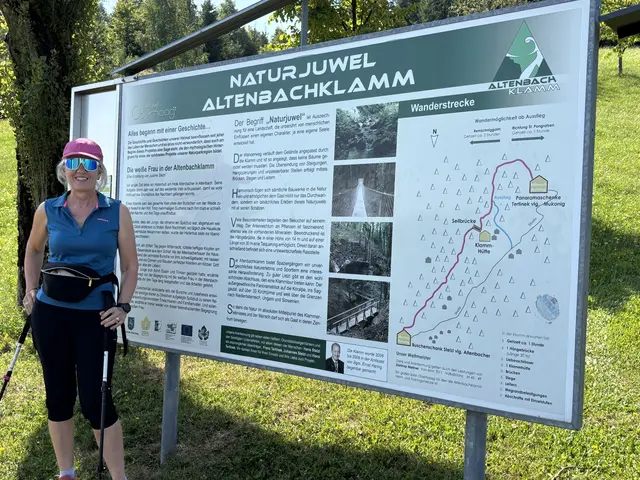 Am höchsten Punkt der Altenbachklamm angekommen, erwartet die Wanderinnen und Wanderer ein traumhafter Ausblick. | Foto: Waltraud Fischer