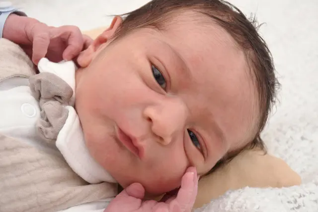 Name: Baran
Geburtsdatum: 10.09.2025
Gewicht: 3.870 g
Größe: 53 cm
Eltern: Ayse und Nebo Kul aus Sankt Stefan im Rosental | Foto: Babysmile