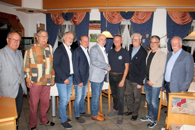 In der Schmankerlschenke Fuchs feierte der Kiwanisclub Lipizzanerheimat den Präsidentenwechsel. | Foto: Cescutti