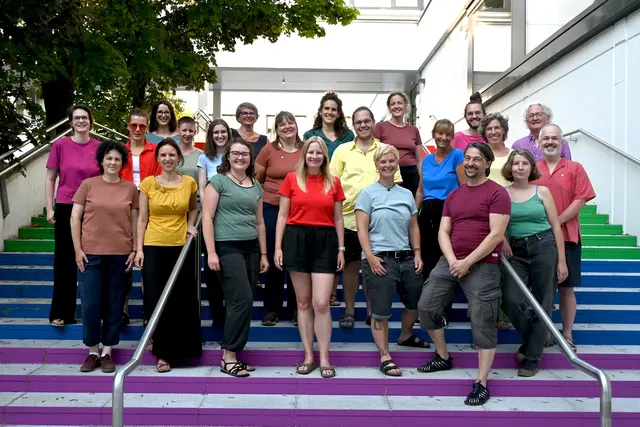 Die Buntmeisen sind ein vielfältiger Chor aus Klagenfurt, der Menschen aller Generationen und Identitäten verbindet und Respekt, Toleranz und Akzeptanz fördert. | Foto: Melanie Fleischhacker