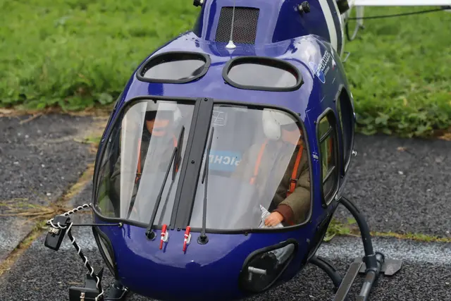 Nach mehreren Runden landet der Heli sicher am Boden. | Foto: Kendlbacher