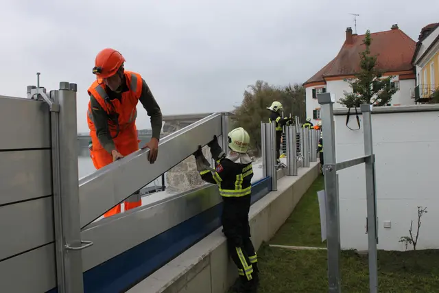 Laut Umweltminister Norbert Totschnig wurden seit September 2024 32,8 Millionen Euro zur Schadensbehebung im Hochwasserschutz investiert. | Foto: Stadtgemeinde Schärding
