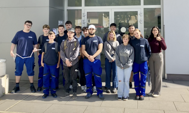 Neuman Aluminium &amp; PREFA heißen ihre neuen Lehrlinge herzlich willkommen und starten gemeinsam ins Ausbildungsjahr. | Foto: Neuman