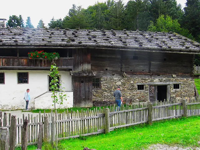 Seniorenbund Anif - Ausflug nach Kramsach /Tirol
Im Bauernhäuser-Freilichtmuseum !
