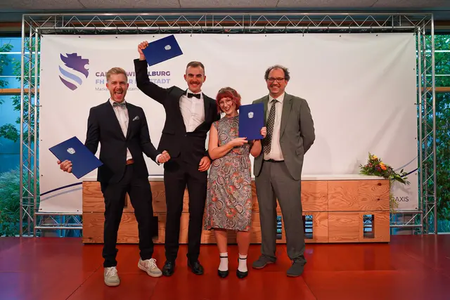 Große Freude über den Bachelor-Abschluss! | Foto: FH Wiener Neustadt