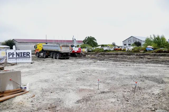 Die Bagger sind in Rust bereits am Werk. Im Sommer 2027 soll das Projekt abgeschlossen sein. | Foto: Stefan Schneider