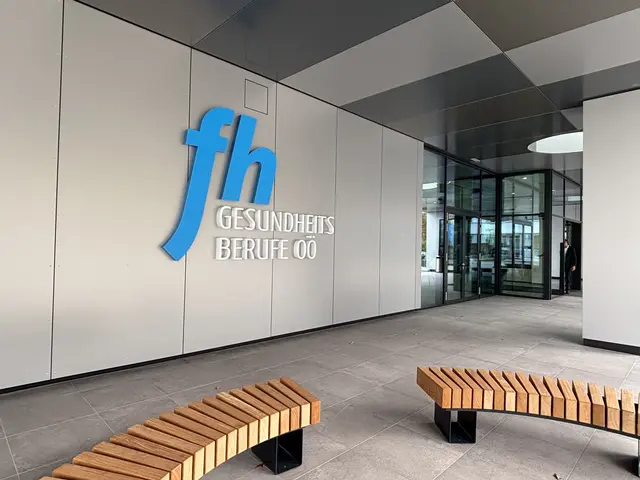Der neue Campus Gesundheit wurde beim Klinikum Wels-Grieskirchen nun feierlich eröffnet – An dieser modernen Ausbildungsstätte fließen die Lehrgänge der Fachhochschule und die Pflegeausbildung zusammen. | Foto: MeinBezirk