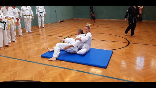 Keine Angst vor Körperkontakt und vollem Einsatz | Foto: TKD-DEFENSE-TULLN