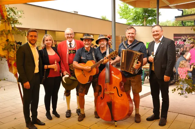 Natürlich war auch für musikalische Unterhaltung gesorgt.  | Foto: Gem. Pill