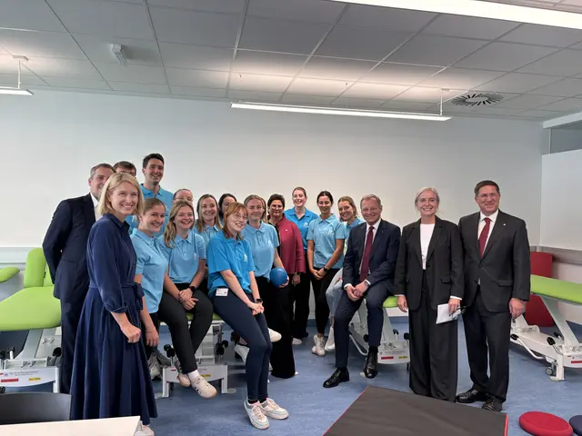 Der neue Campus Gesundheit wurde beim Klinikum Wels-Grieskirchen nun feierlich eröffnet – An dieser modernen Ausbildungsstätte fließen die Lehrgänge der Fachhochschule und die Pflegeausbildung zusammen. | Foto: MeinBezirk