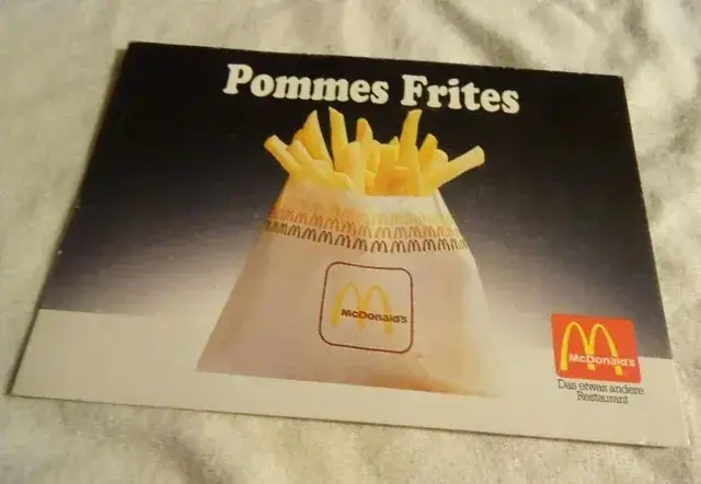 Ein Wiener Reddit-Nutzer postete ein Foto von einem 28 Jahre alten "McDonald´s"-Gutschein für eine kleine Portion Pommes. | Foto: Screenshot Primary_Towel_9649/Reddit