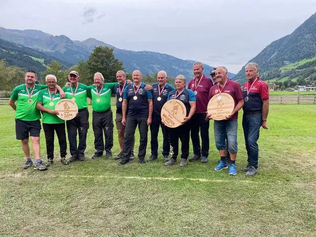 Die Maishofner Plattenwerfer erzielten den dritten Platz bei der Staatsmeisterschaft. | Foto: Plattenwerfer Maishofen