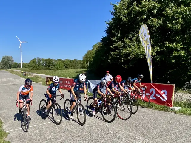 Glanzvoller Saisonabschluss: Beim letzten VICC-Renntag zeigten auf der Donauinsel knapp 100 Radsportlerinnen und -sportler ihr Können. | Foto: Roland Wafler